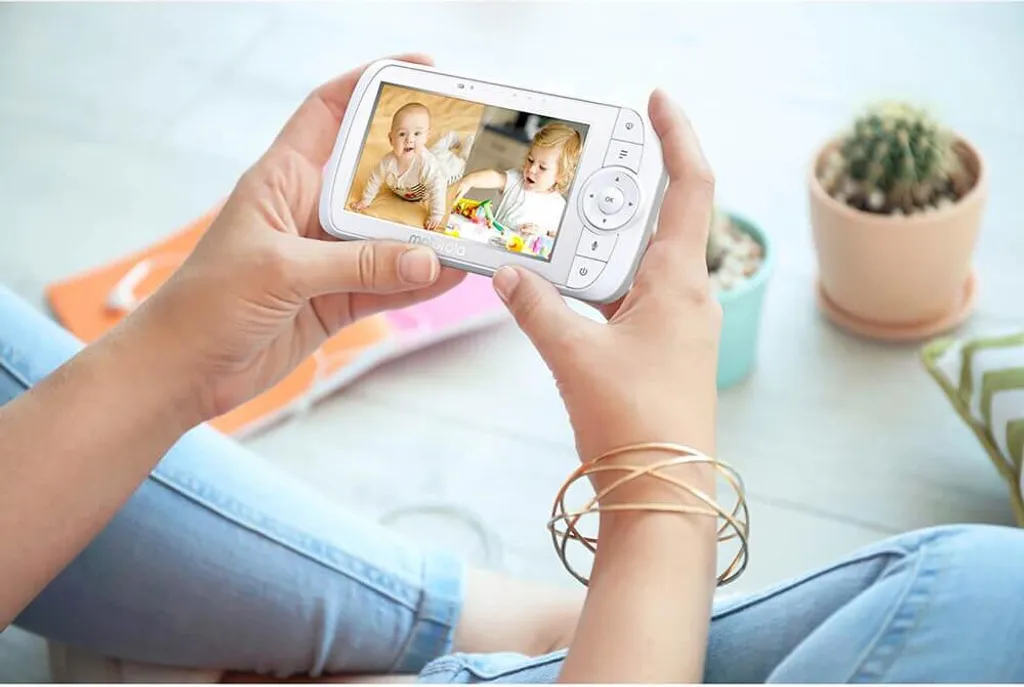 Motorola Nursery Babyphone - VM35-2 - 5-Zoll Geteilter Bildschirm - Weiß - 2 Kameras - Nachtsicht - Integriertes Mikrofon 11 Motorola Nursery Babyphone - VM35-2 - 5-Zoll Geteilter Bildschirm - Weiß - 2 Kameras - Nachtsicht - Integriertes Mikrofon - Image 11