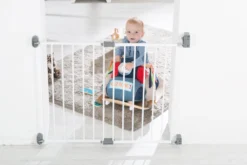 Roba Türschutzgitter 'Easy Step', Metall Schutzgitter Weiß, Extra Hoch, Variable Breite 60-97cm -lionelo || HAUCK || Kinderkraft Verkäufe 470c38061dd294b934e66f61dfe73ed2