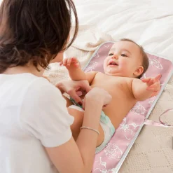 2in1 Wickeltasche & Wickelunterlage Für Unterwegs - Wasserfeste Wickelauflage Inkl. Tasche Mit Fächern Für Windeln, Feuchttücher & Mehr -lionelo || HAUCK || Kinderkraft Verkäufe 67245498493de00259f7f8f4fbd8afd6