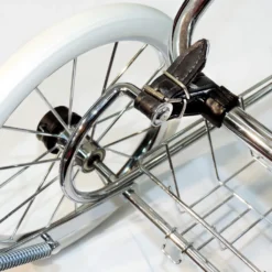 Eichhorn Designer Kombikinderwagen In Marineblau Mit Klassischem Lederriemengestell, EVA-Vollmaterial-Rädern Und Tragetasche - Umbaubar Zum Sportwagen -lionelo || HAUCK || Kinderkraft Verkäufe 962f594927388b701d49f5e036bae6d6