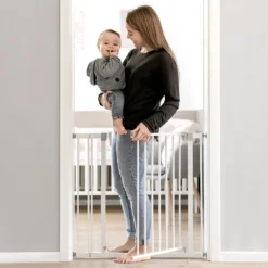 Hauck Türschutzgitter Stop N Safe 2 Inkl. 21cm Verlängerung Weiß -lionelo || HAUCK || Kinderkraft Verkäufe bf379edfdb509c4057d5a8983485aa4c