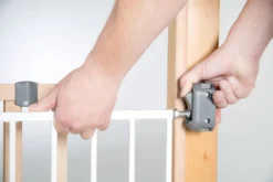 Roba Türschutzgitter 'Easy Step', Metall Schutzgitter Weiß, Extra Hoch, Variable Breite 60-97cm -lionelo || HAUCK || Kinderkraft Verkäufe f03b4f933fe05322f4df0b5474738109