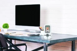 Motorola MBP481 Babyphone Mit Kamera, Nachtsicht Und Mikrofon - Baby Monitor 2" Display - Bis 300 M Reichweite - Weiß/Grau -lionelo || HAUCK || Kinderkraft Verkäufe f6ead9914b666134926f763805304a94